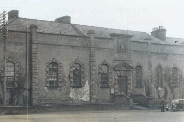historical image of exterior of Lifford Old Courthouse